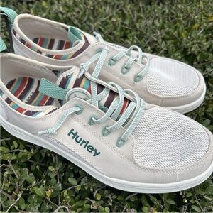 Hurley Women's Canvas Sneakers in Cream with Mint Trim